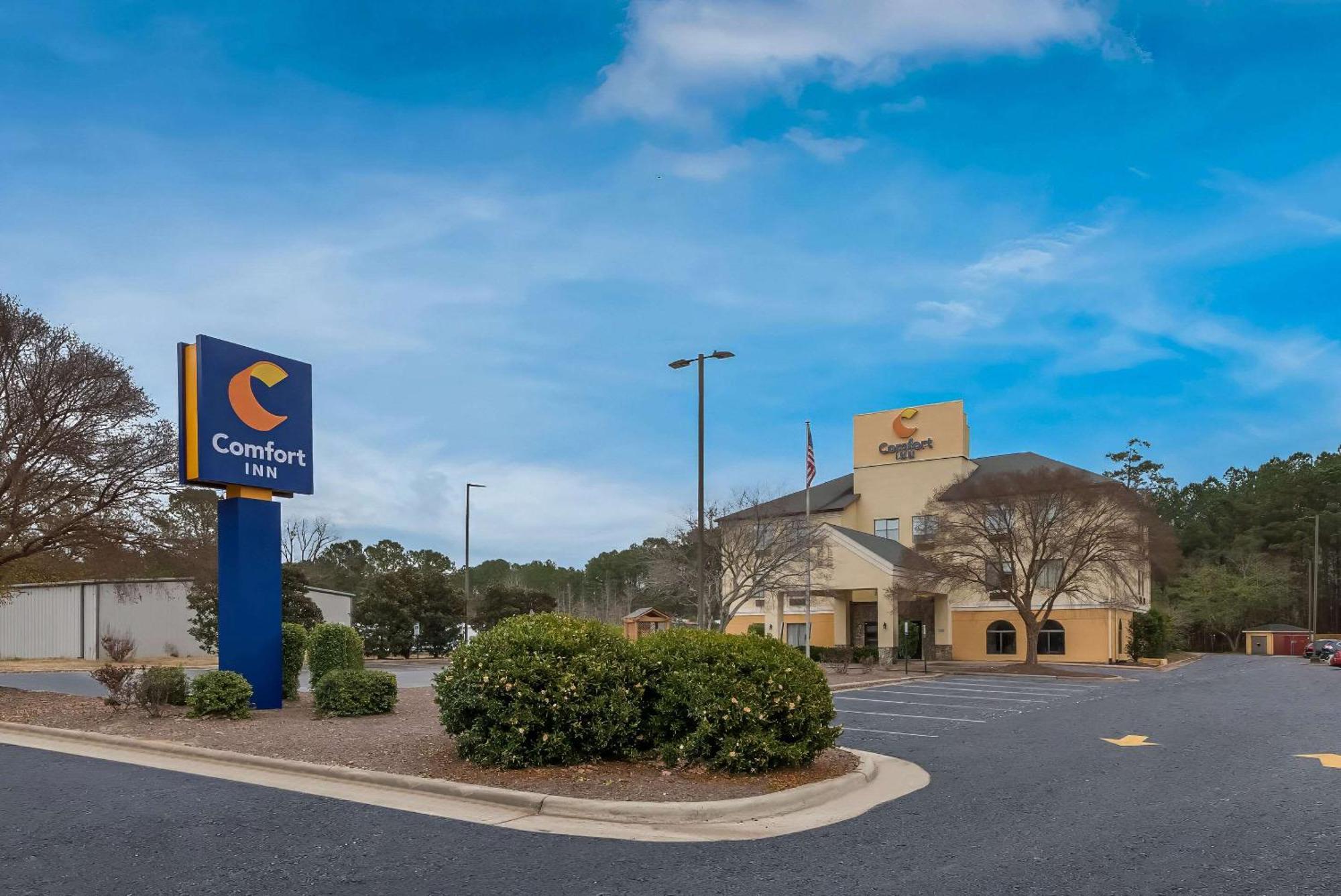 Comfort Inn Fayetteville I-95 Extérieur photo